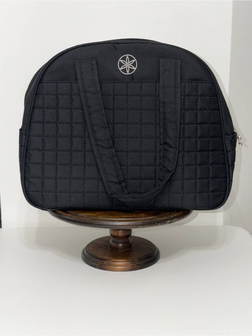 Gaiam Black Quilted Tote Bag Gym Travel Carry On Pocket